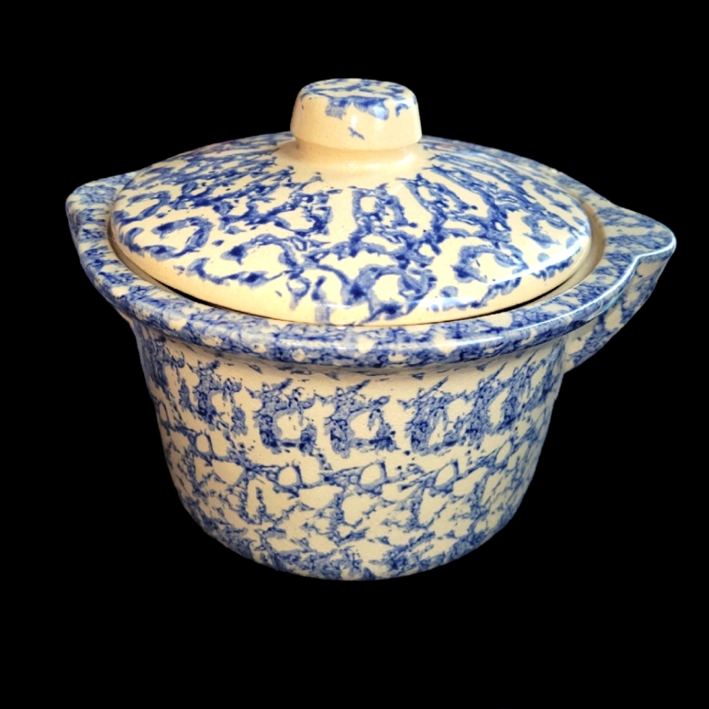 Vintage Robinson Ransbottom (R.R.P. Co) Crock With Lid.